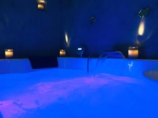 PRIVATE ROOM & SPA avec Jacuzzi privatif - Lorgues - 8