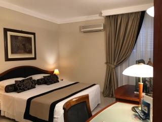 Massimo Plaza Hotel - 2