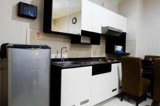 Strategic 2BR Apartment at Trillium Residence By Travelio - Surabaya - 6