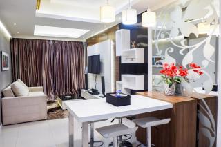 Furnished 1BR Apartment City View Casa Grande Residence By Travelio - Jacarta - 7