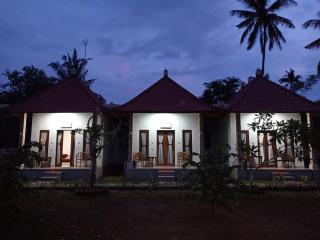 Santhi Guna Bungalow - 9