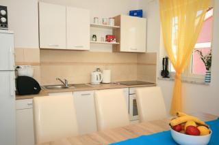 Apartment Mimoza 5, Baska, Krk - 7
