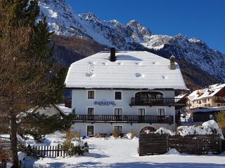 La Girandole Chambre d'hôtes et Location d'appartement - Arvieux - 1