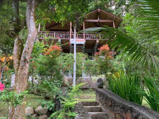 Kupu Kupu Garden Guest House & Cafe - Bukit Lawang - 9