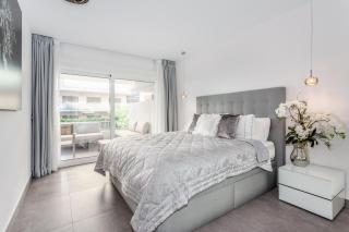by RIVA - Designer 1 Bedroom Apartment in the Centre of Marbella - Marbella - 9