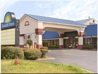 Days Inn by Wyndham Troy - Troy - 9
