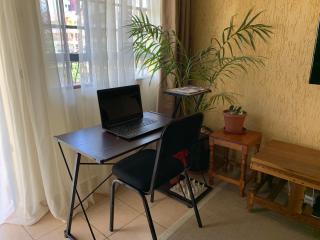 Cosy Westlands Apartment - 0