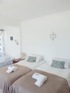 Kairos Cottage B&B - 1