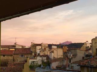Appart Centre Mairie - Terrasse vue Ste Victoire - Aix-en-Provence - 1