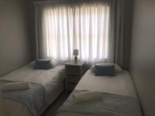 Periwinkle Selfcatering 8 - Franskraal - 4