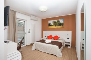 La Casa del Turista - 8