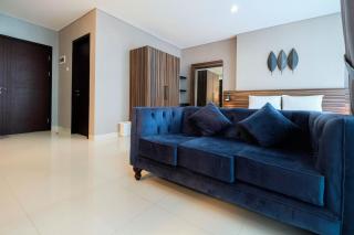 Spacious and Artsy Studio Apartment at Brooklyn Alam Sutera By Travelio - Dongkal Dua - 6