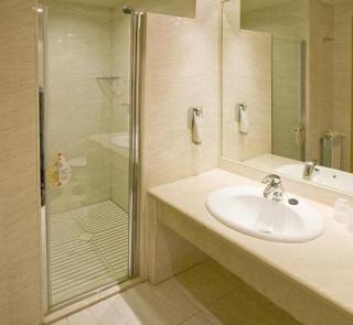 B&B HOTEL Madrid Arganda - 8