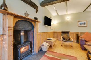 2 Tan-y-castell - 4