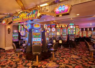 Four Queens Hotel and Casino - Las Vegas - 4