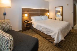 Holiday Inn Express Hotel & Suites Roseville - Galleria Area by IHG - Roseville - 4
