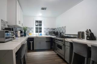 4 BR - Sleeps 8! Celebrity Villa Next to Frenchman St - New Orleans - 9