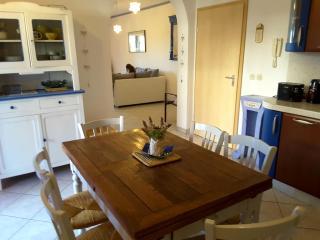 Beach Home Noemie - Vir - 2
