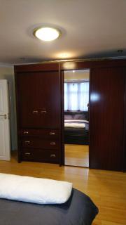 Christchurch Guesthouse 2-Bed Apartments - Harrow Weald - 2