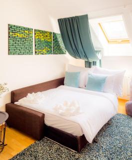 HOME ALONE 5BR+3BATH Penthouse in center of Prague - Prague - 5