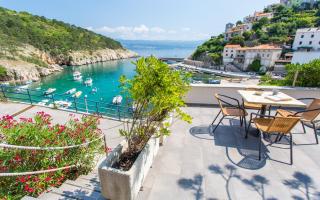 Seafront Apartment With Amazing Seaview - Vrbnik - 5