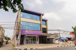 RedDoorz Plus near Stasiun Bekasi - Bekasi - 9