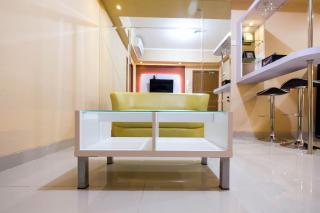 Bright and Stylish 1BR The Oasis Apartment Cikarang By Travelio - 2