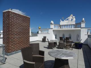 FeWos direkt am Strand, teilweise mit Meerblick, Villa Sirene, Binz - Binz - 1