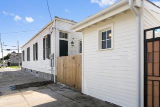 Iberville Quarters - 2