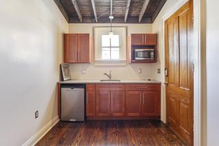 Iberville Quarters - 1