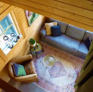 COSY & NATURAL *FIREPLACE*GARDEN*2 BIKES - 3
