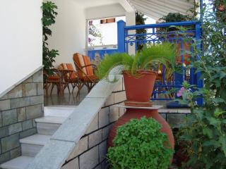 Vakhos - Naxos Chora - 1