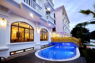 Crown Nguyen Hoang Hotel - 0