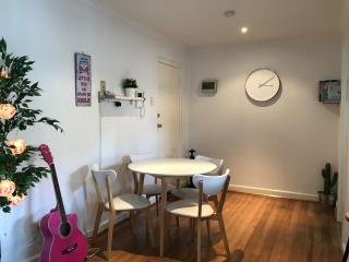 Beachfront Apartment - Melbourne - 8