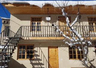 Guesthouse Robi - Mestia - 0