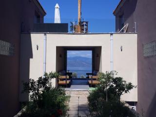 Aqua Two Storey House - 9