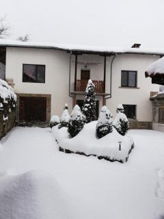 Къща за гости ЧИЧАРИТЕ - 0