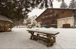 Charming Chalet Timisu de Sus - 3