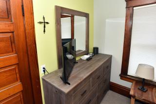 Berrodin Bed & Breakfast - Akron - 4