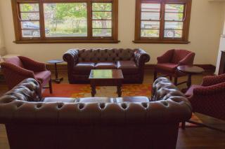 Gardners Inn Hotel - 2