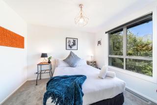 Lake View Greenstone Luxe Apartment - Queenstown - 5