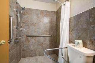 Quality Inn Bloomsburg - Bloomsburg - 3