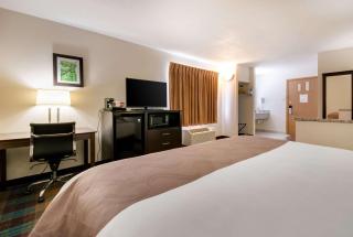 Quality Inn Bloomsburg - Bloomsburg - 1