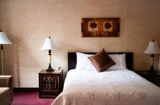 Royal Inn and Suites at Guelph - Guelph - 1