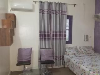 LOGEMENT DE 2 SYMPATIQUES PIECES - Ouakam - 3