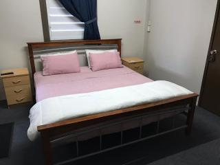 Goondihill Hotel - Innisfail - 1