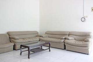 RedDoorz near Terminal Tirtonadi - Solo - 3