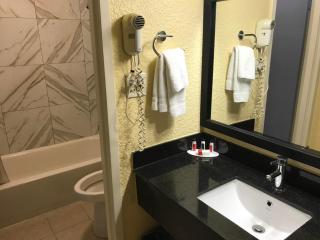 Days Inn by Wyndham Salem, Illinois - 2