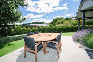 33 - Location location, right amongst it - Wanaka - 9