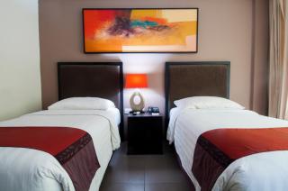 100 Sunset Kuta Hotel & Ballroom - Kuta - 4